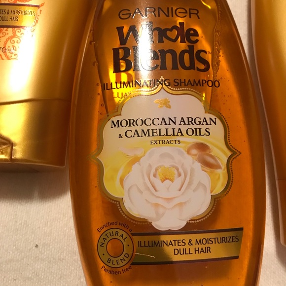 Garnier Whole Blends Haircare (4) - Picture 2 of 3
